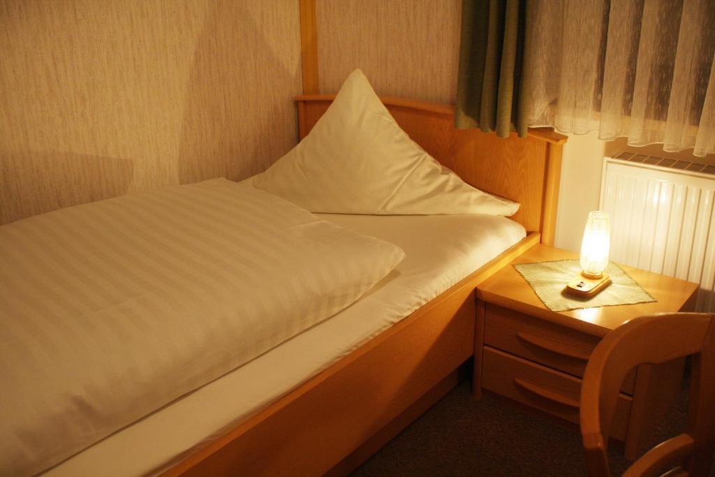 Hotel Drei Kronen Burgkunstadt Room photo